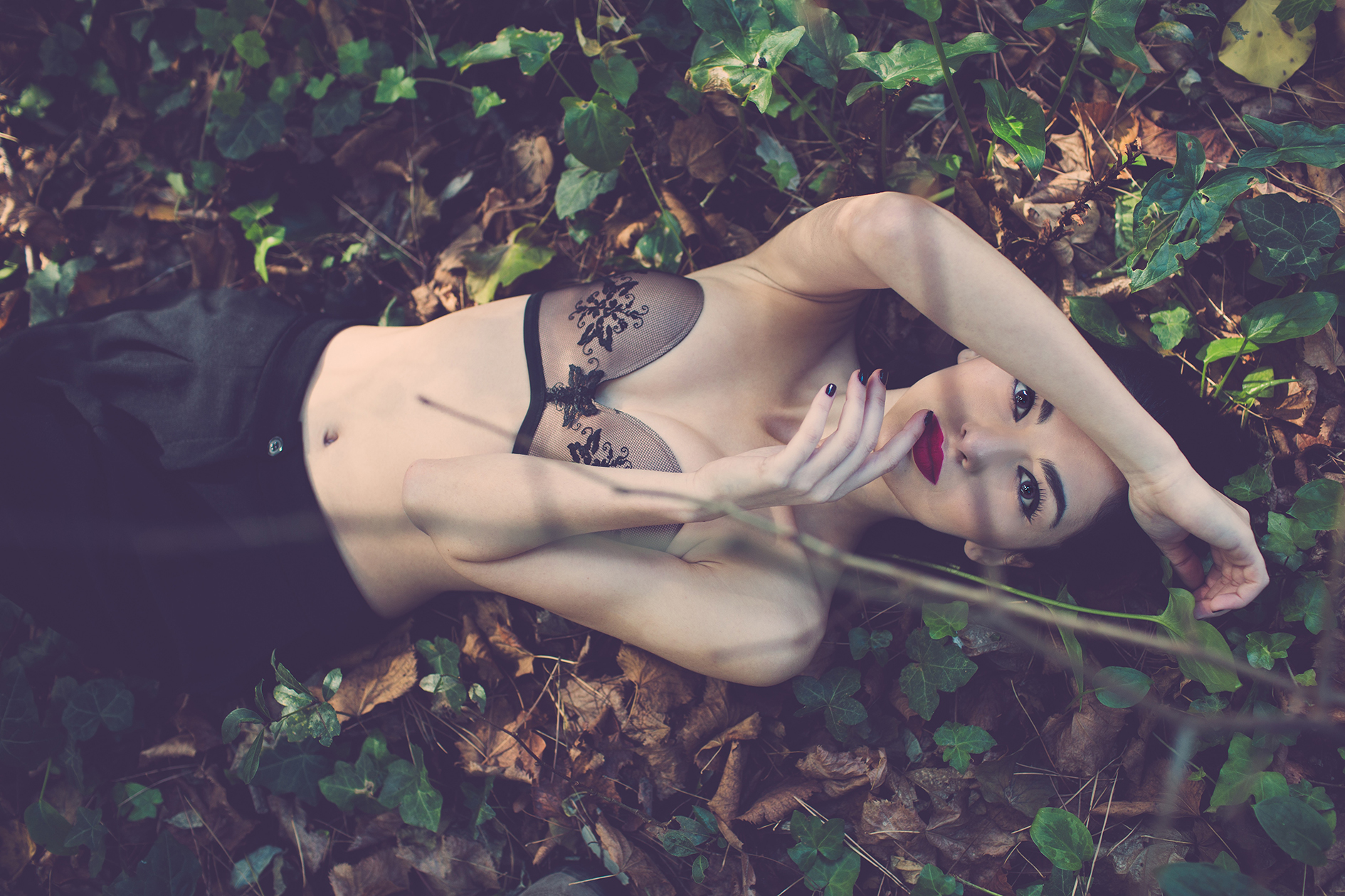V